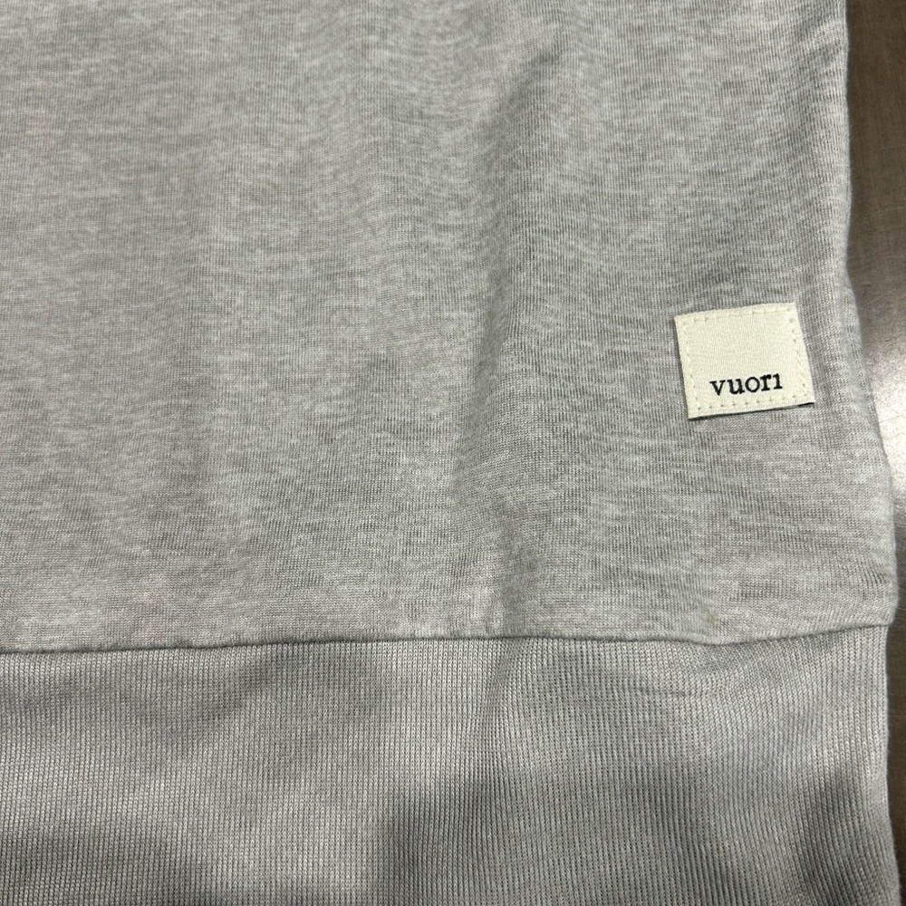 Vuori NWOT Halo Performane Crewneck Sweatshirt - Picture 6 of 8